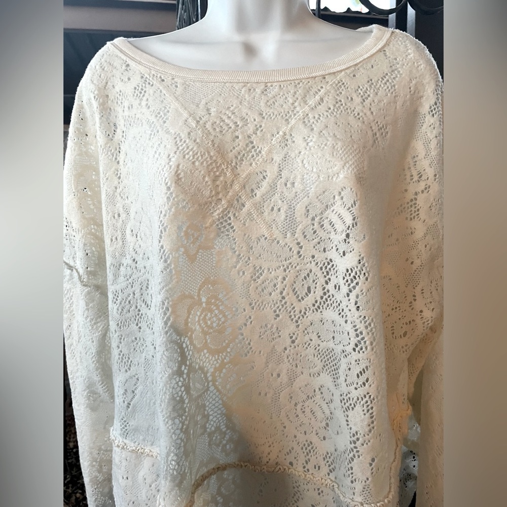 Free People Oversized Crochet Lace Eyelet Sweater Sweatshirt Long Sleeve Top S P - Picture 2 of 16